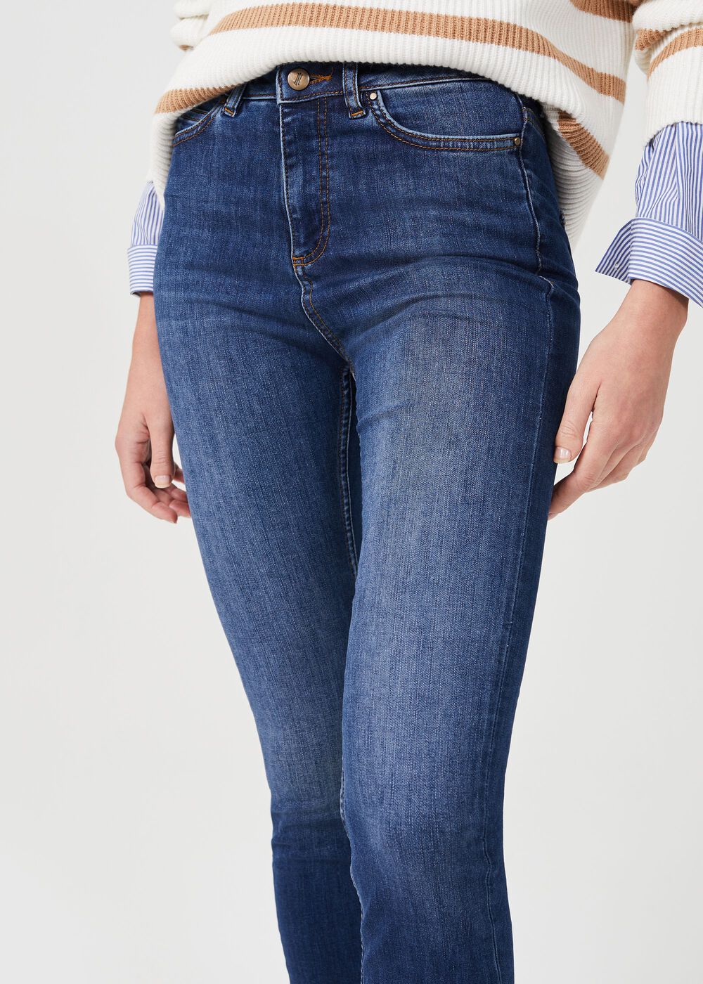 Gia Sculpting Jeans With Stretch, Mid Wash, hi-res
