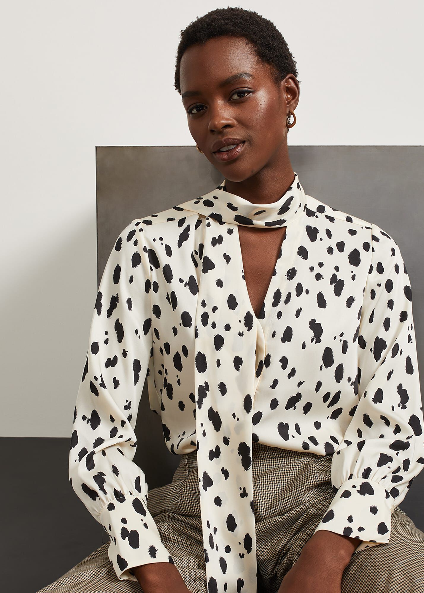 Cream polka dot blouse outlet