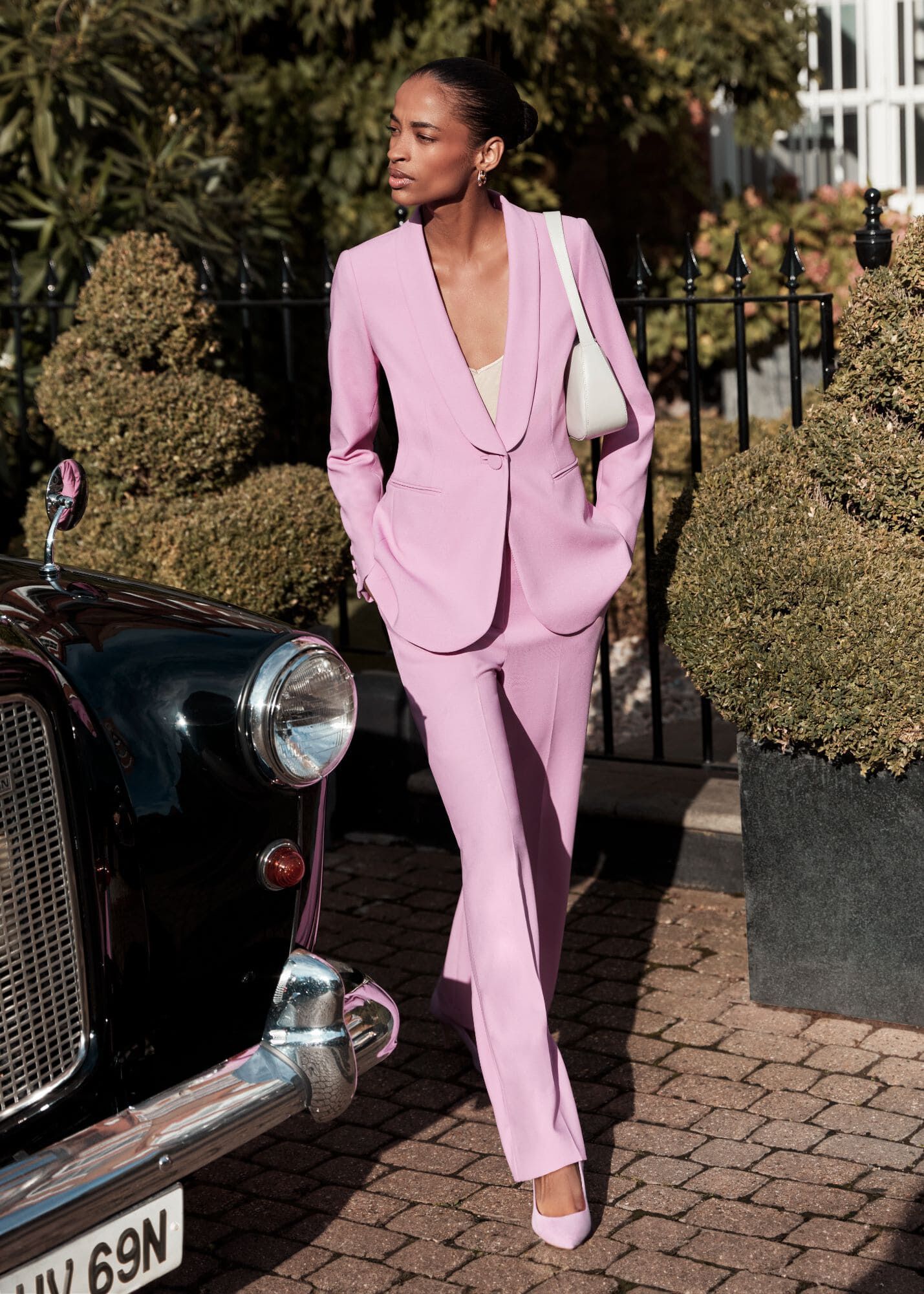 Felicity Suit Outfit