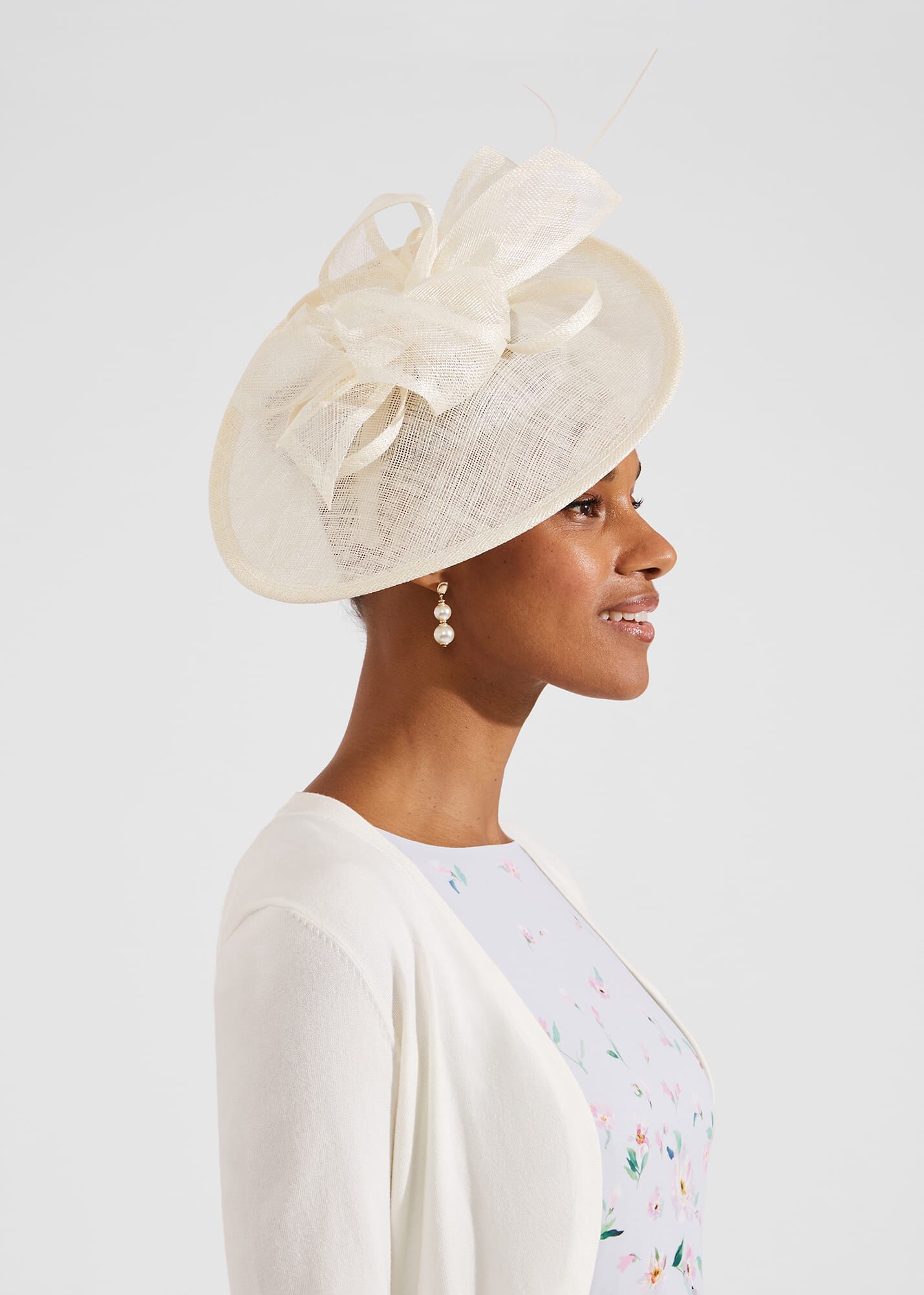 Ivory fascinator hat outlet