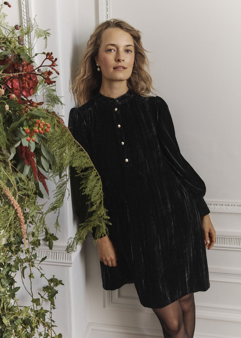Sienna Velvet Dress, Black, hi-res