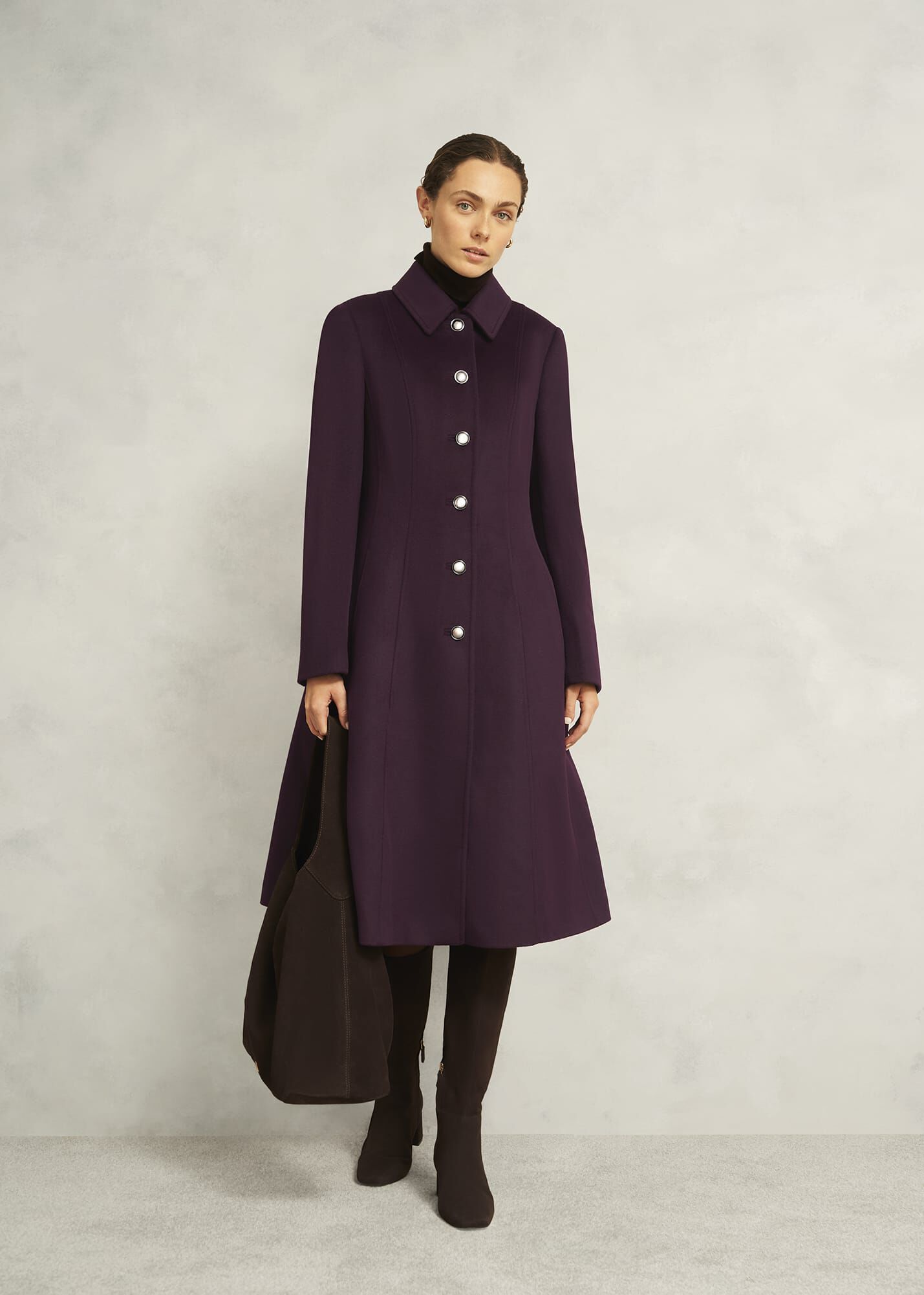 0225-3256-1049L00-IONA-COAT-
