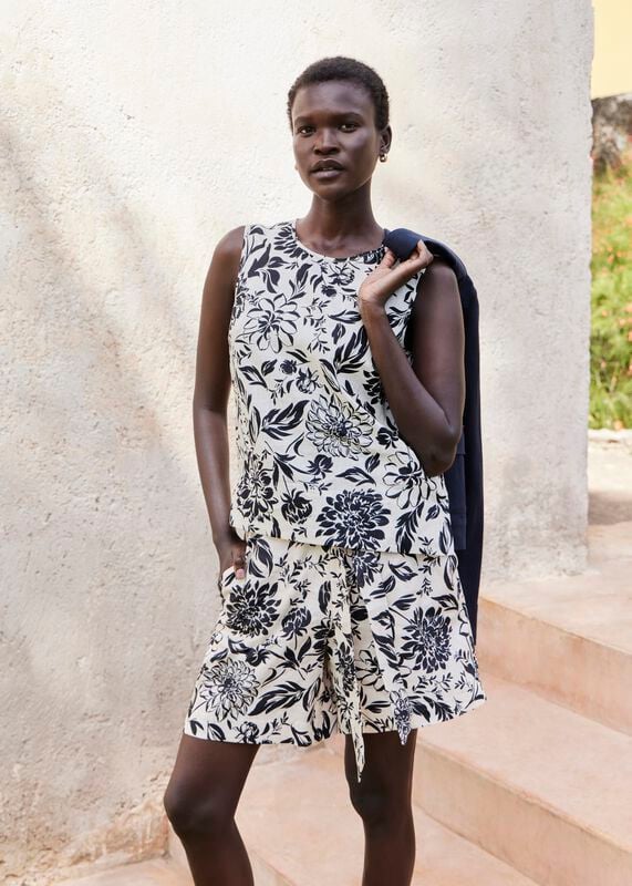 Maura Linen Shorts