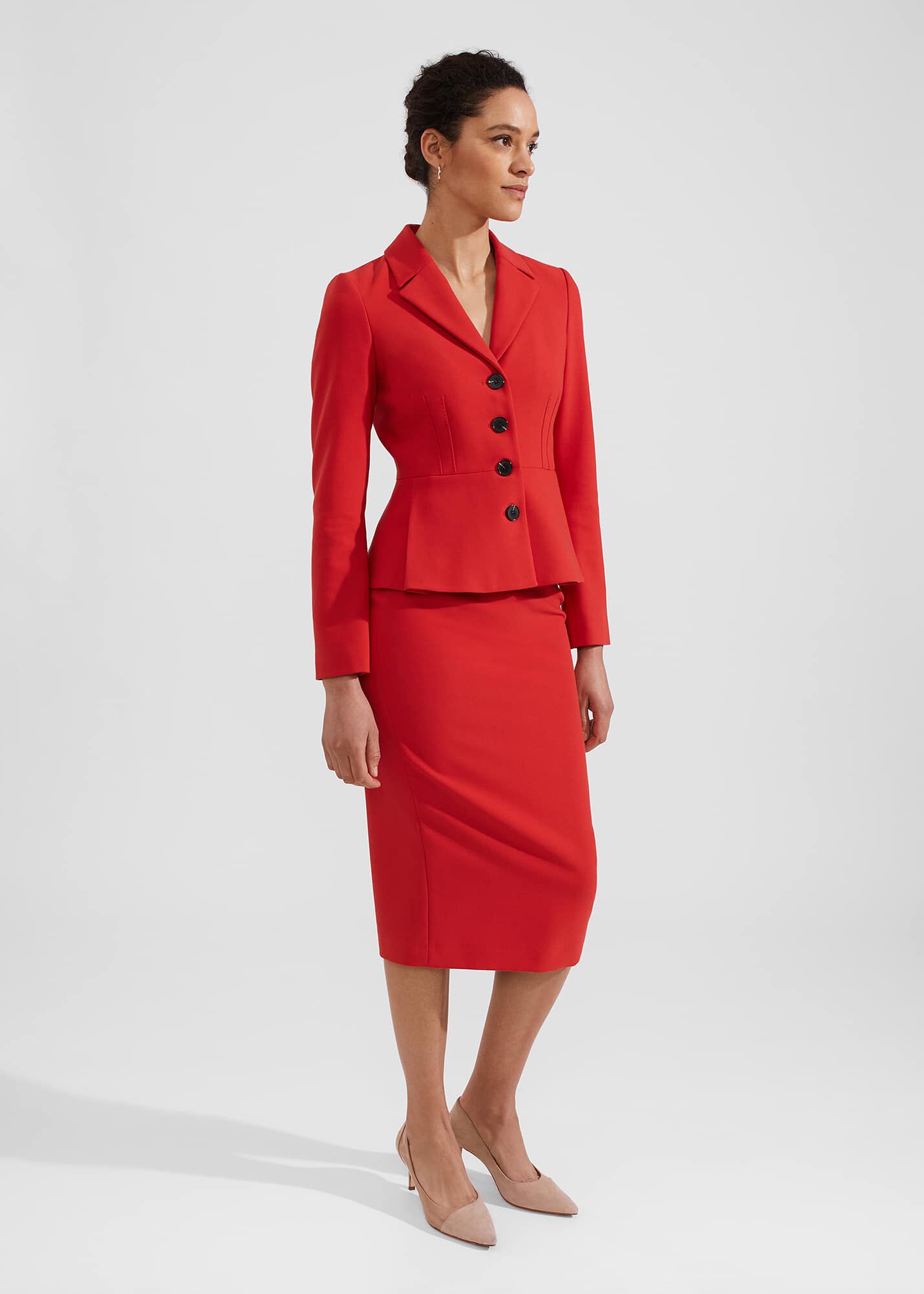 Female skirt suit outlet