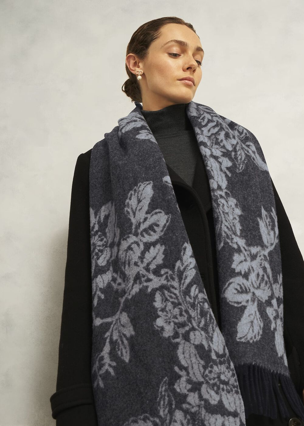 Paula Wool Scarf, Black Grey, hi-res