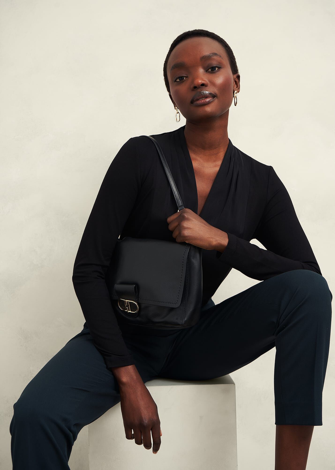 ホブズ HOBBS MEL SATIN TOP （BLACK） ホブズ HOBBS MEL SATIN TOP （BLACK） -waja bazar - 海外