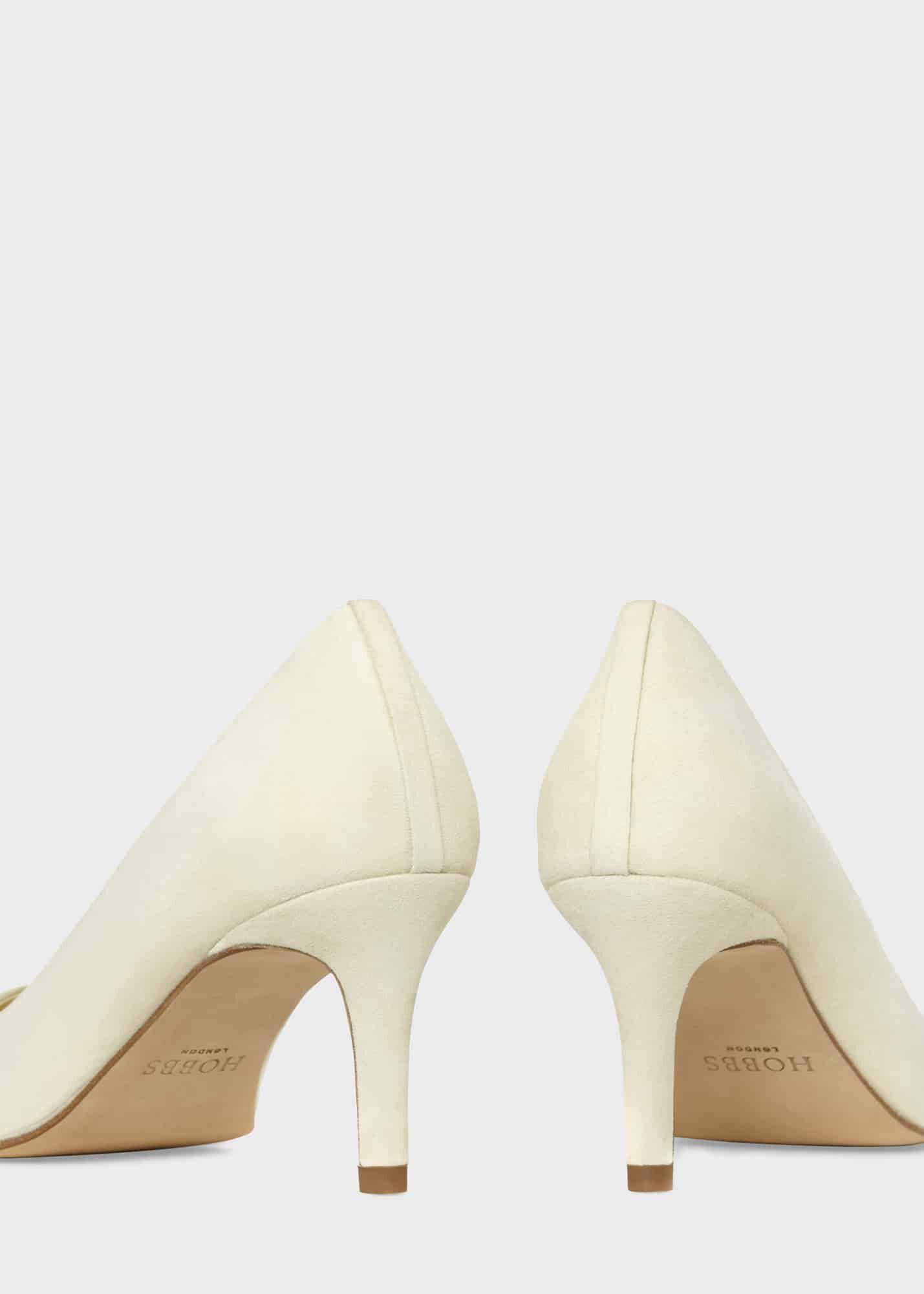 Pale yellow on sale pumps