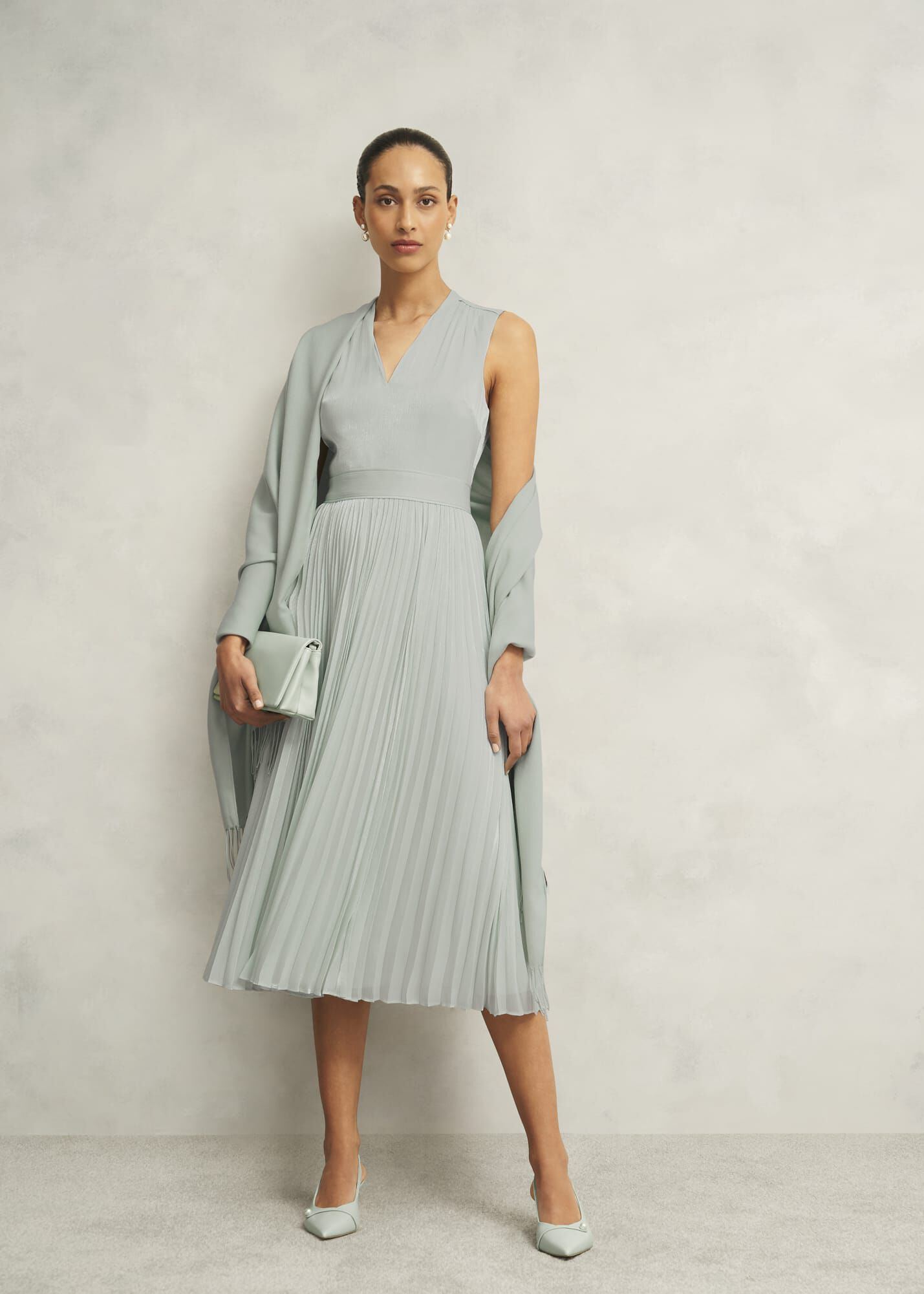 ワンピース theredthered S oval pleats dress Sleek Poplin Pleated Midi Dress | Theory