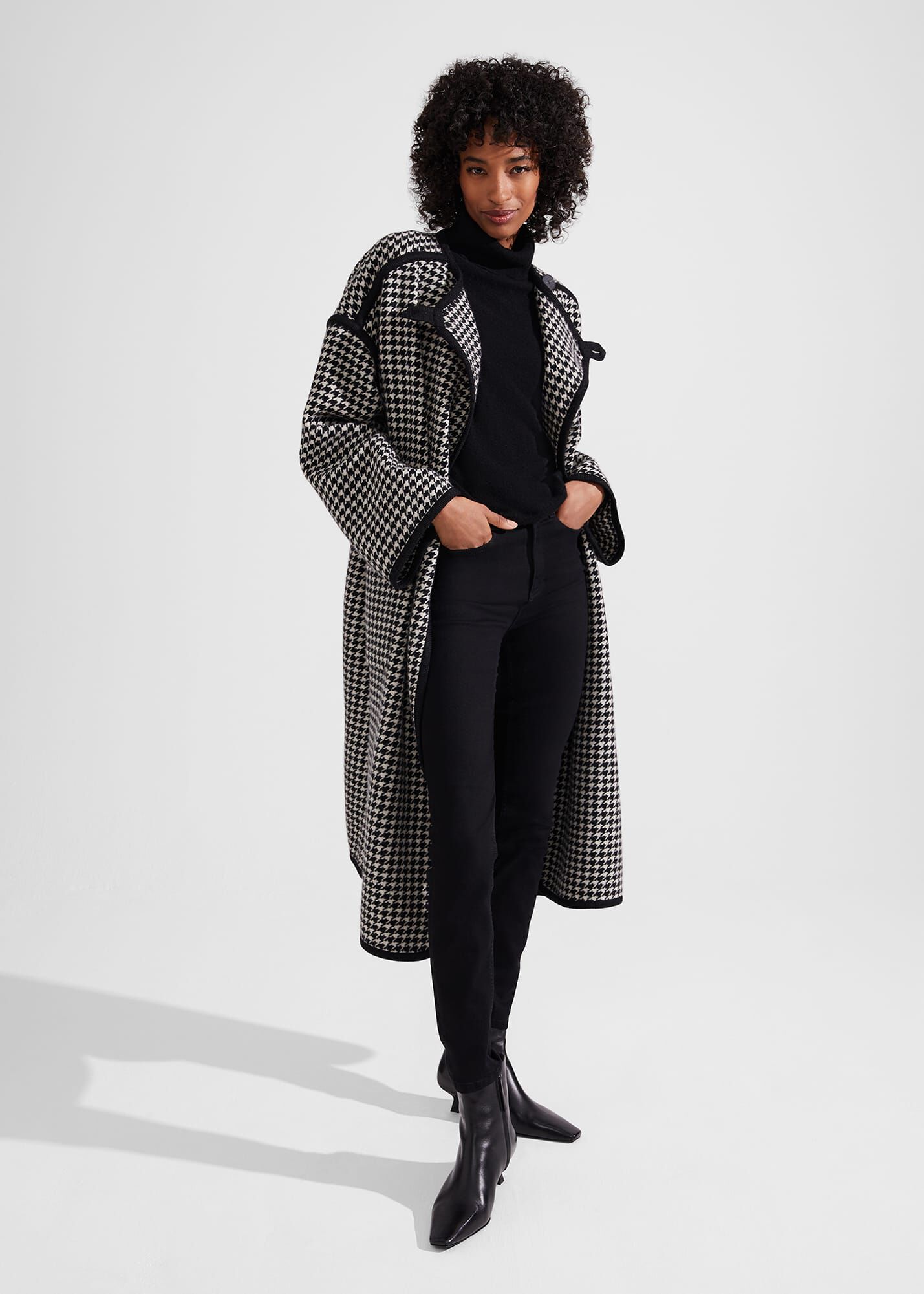 Hobbs julietta court black hotsell