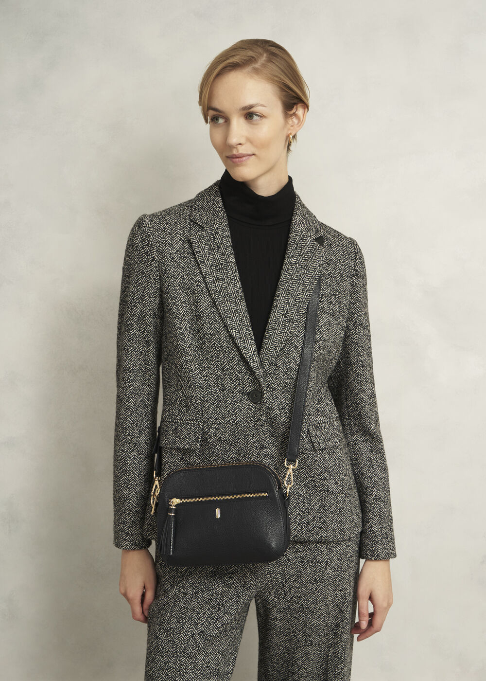 Carlton Crossbody Bag, Black, hi-res