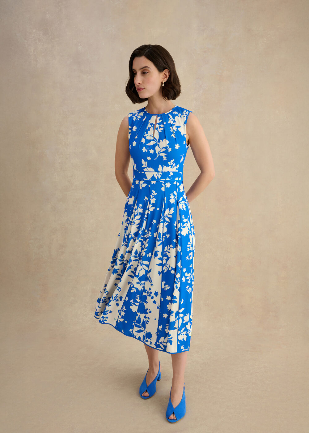 hobbs cornflower blue dress Angelica Floral Ladies dresses Size:9-12 M Gigi Hadid Wears Sheer Package