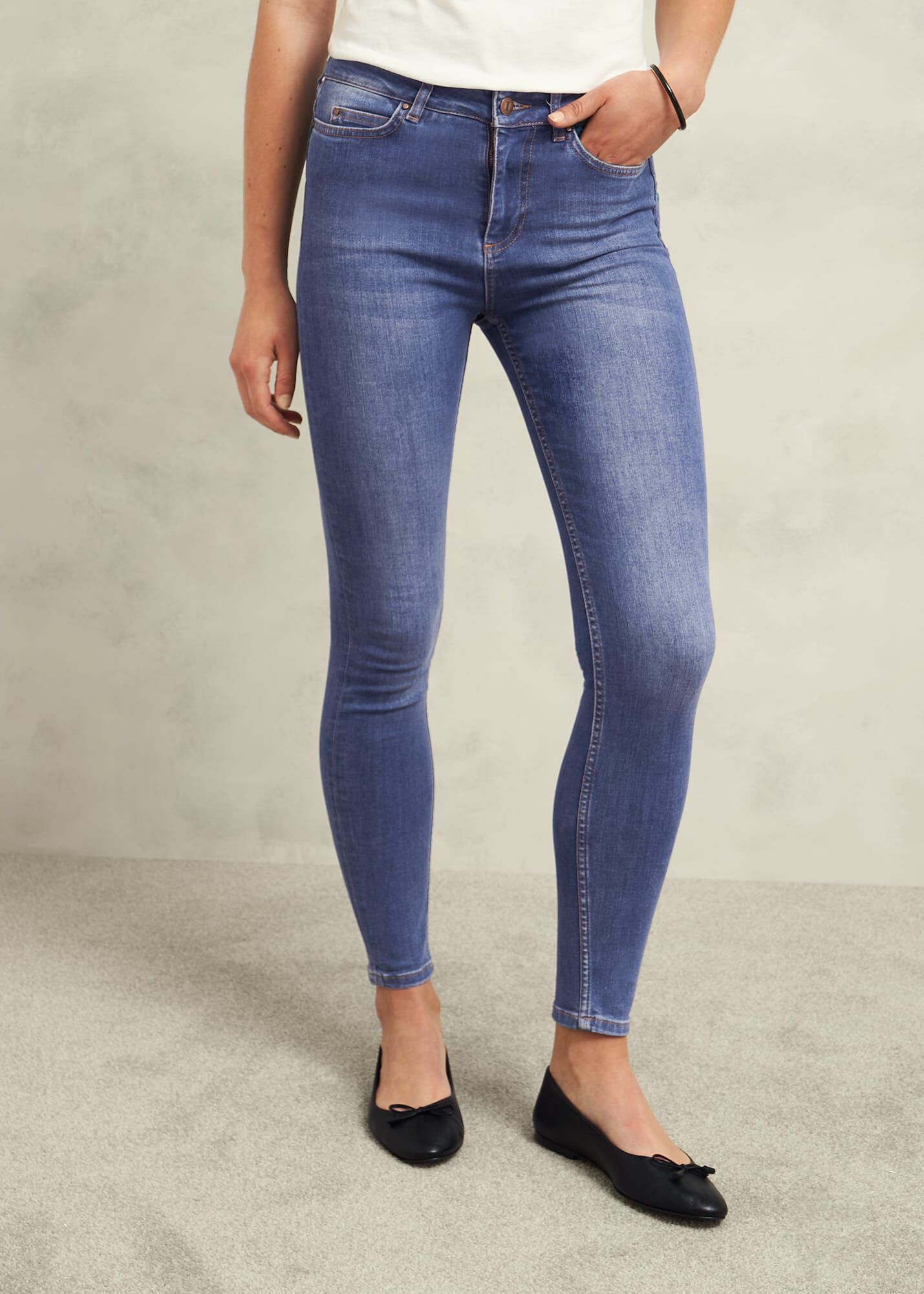 High rise sculpting store jeans