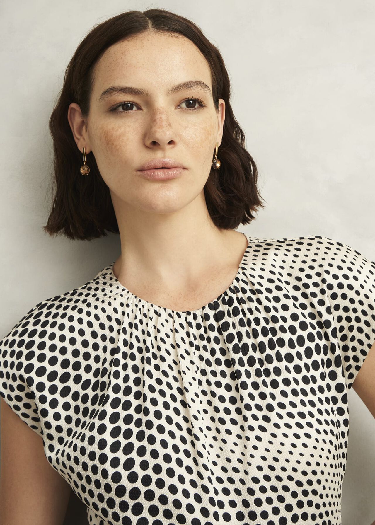 Aria Earrings, Medlar Brown, hi-res