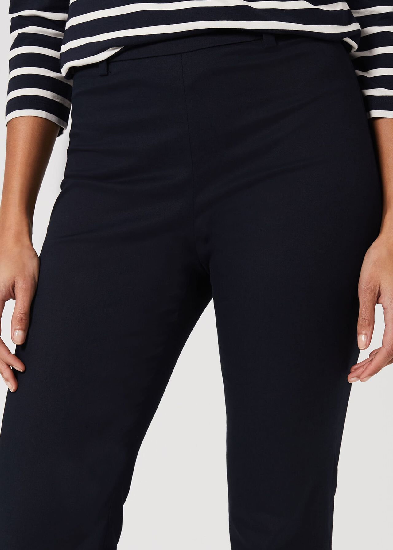 Mallory Cotton Blend Capri Trousers With Stretch, Navy, hi-res