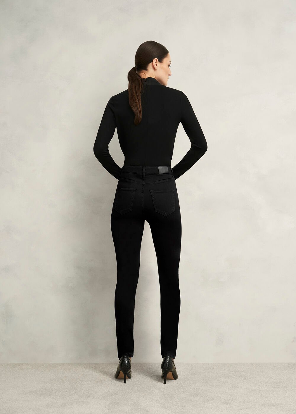 Gia Sculpting Jeans, Black, hi-res