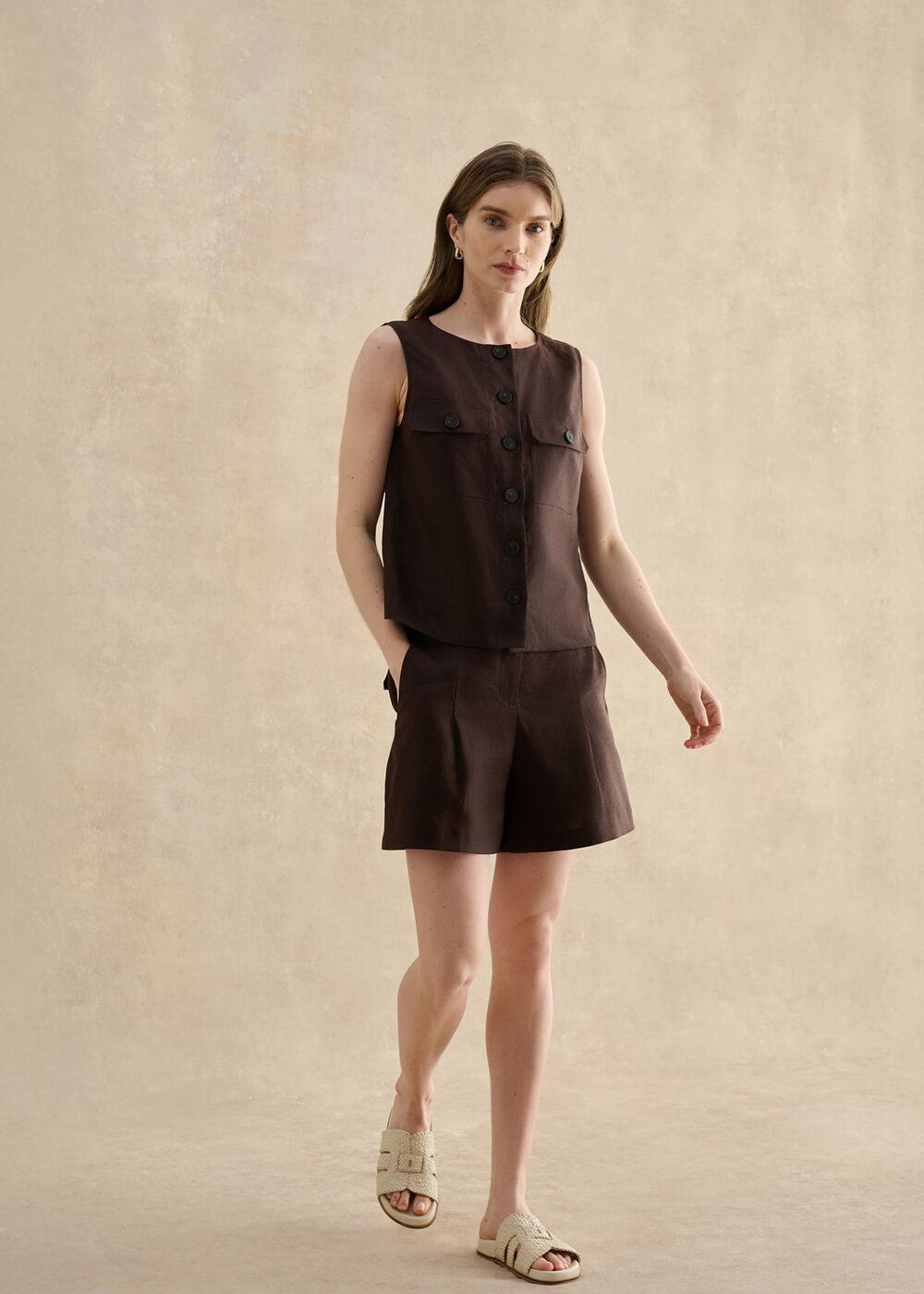 Lulu Linen Shorts, Bark Brown, hi-res