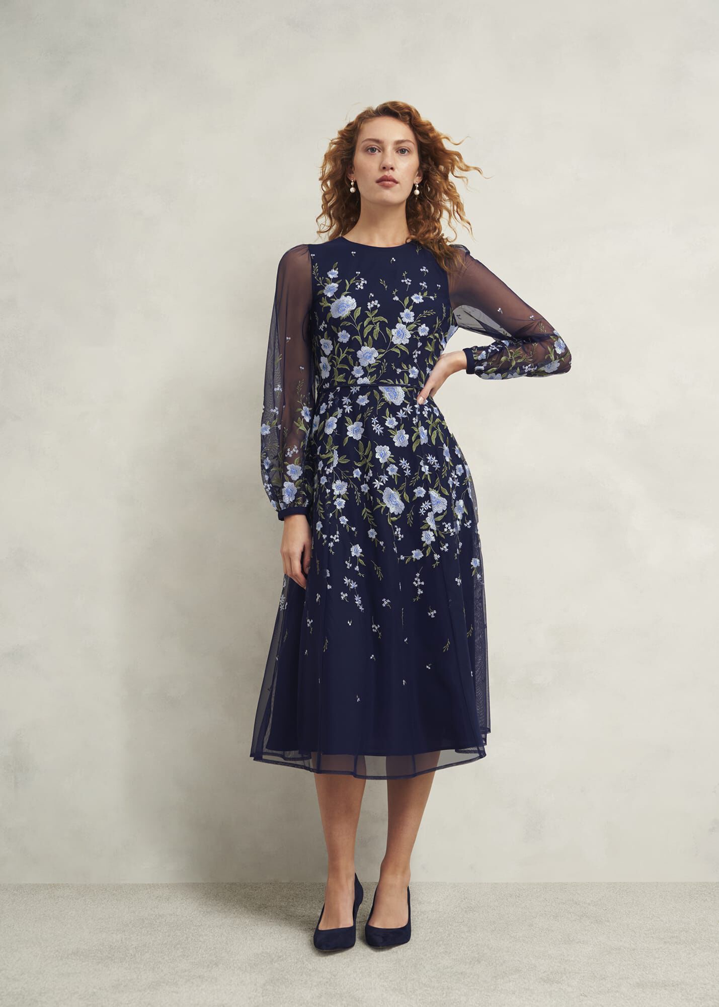 超人気の雑貨店 Lois Embroidered Dress | Hobbs US | スーツ・フォーマル・ドレス