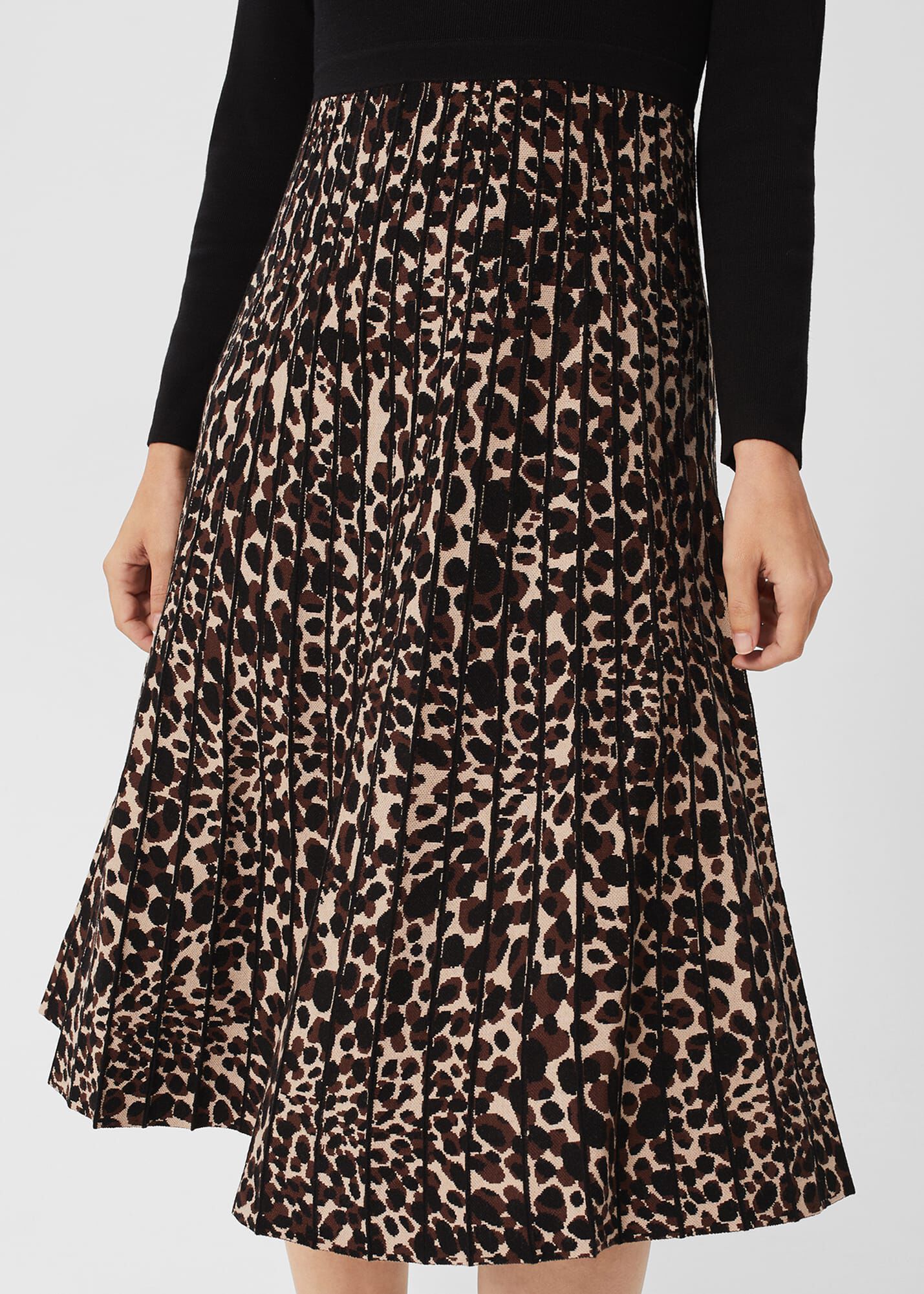 Petite Leopard Print Pleated cull Midi