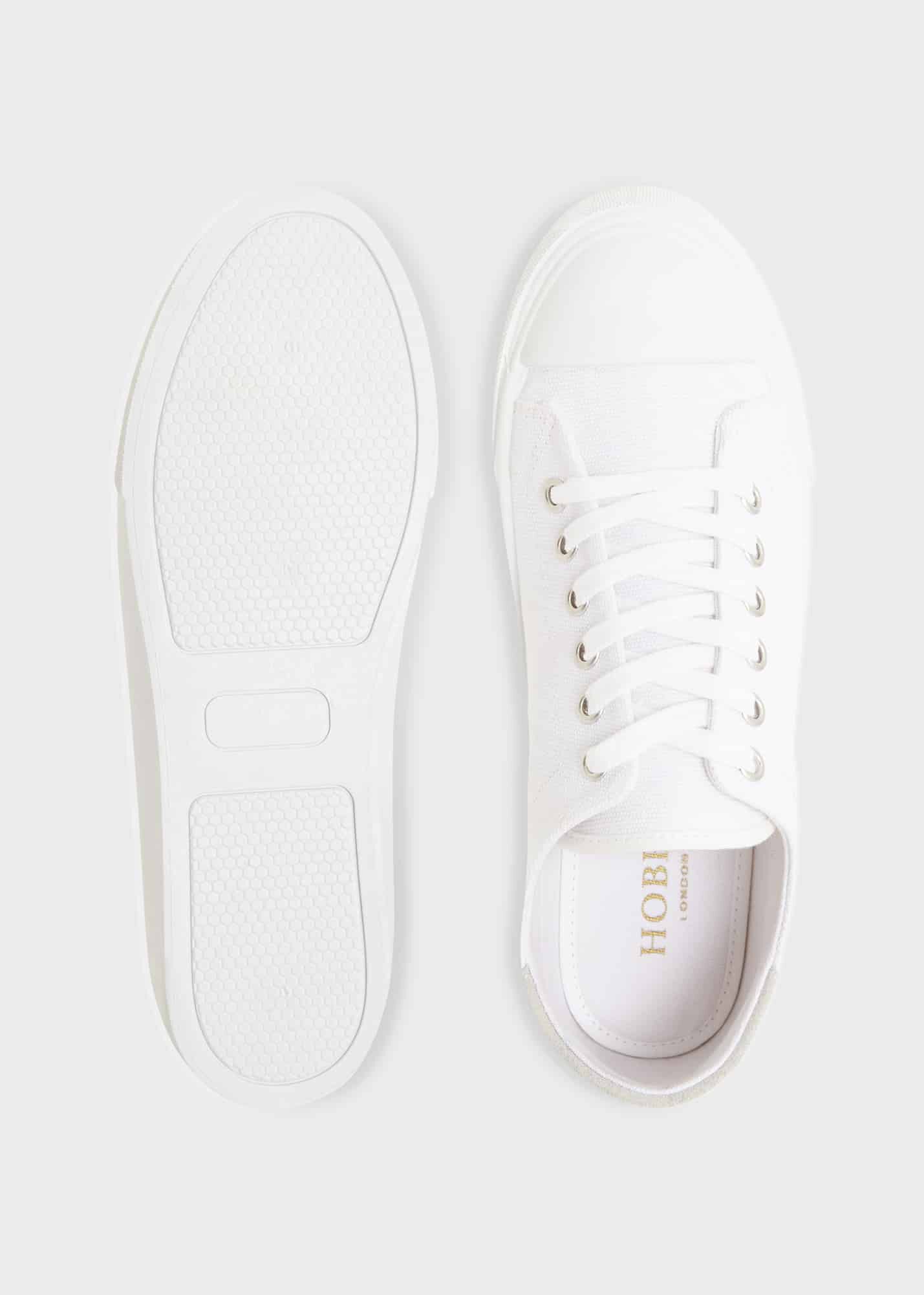 Hobbs plimsolls top