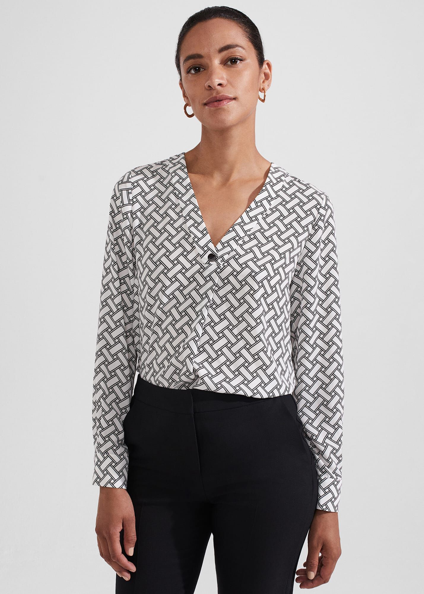 ホブズ HOBBS NELLE BLOUSE （IVORY BLACK） ホブズ HOBBS NELLE BLOUSE （IVORY BLACK） - ファッション通販