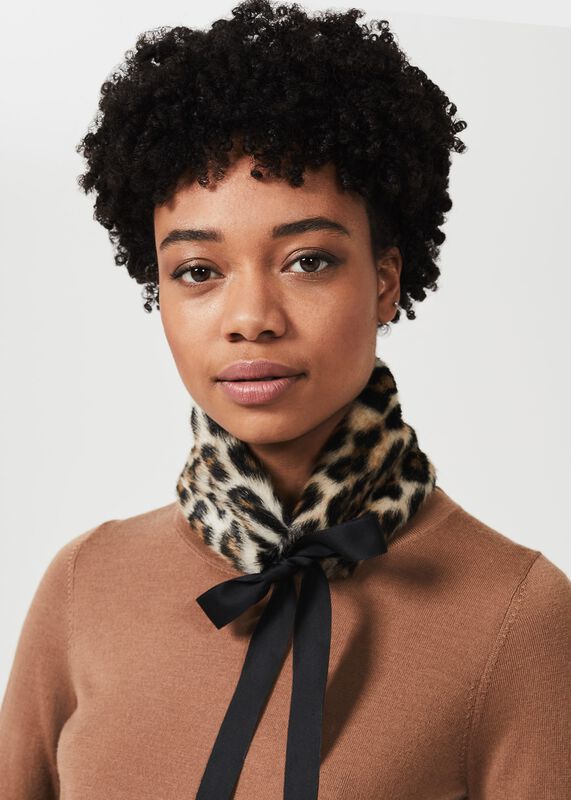 Wren Faux Fur Collar
