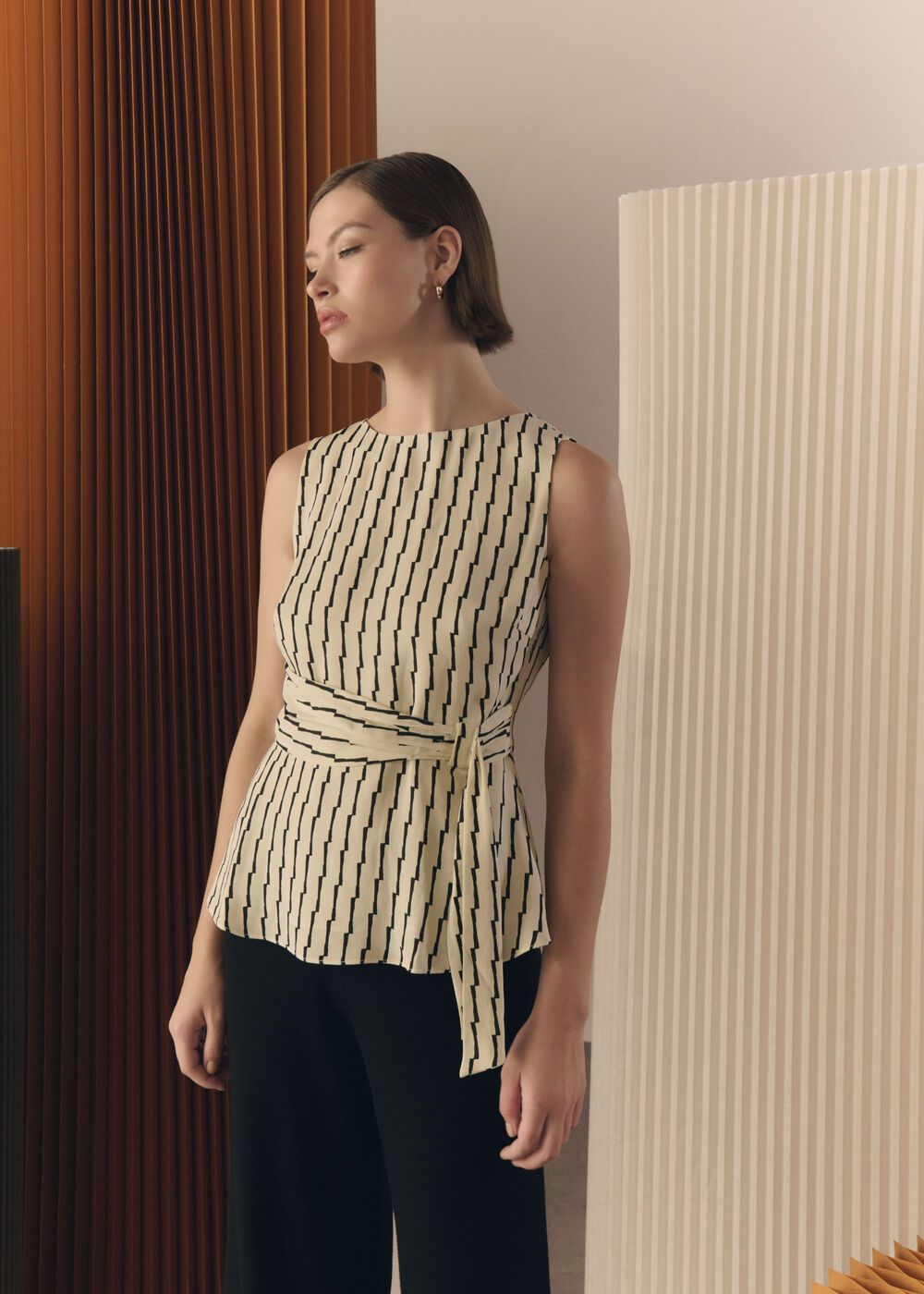 Levens Top, Cream Black, hi-res
