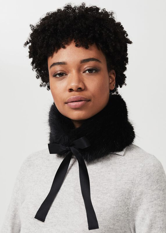 Wren Faux Fur Collar