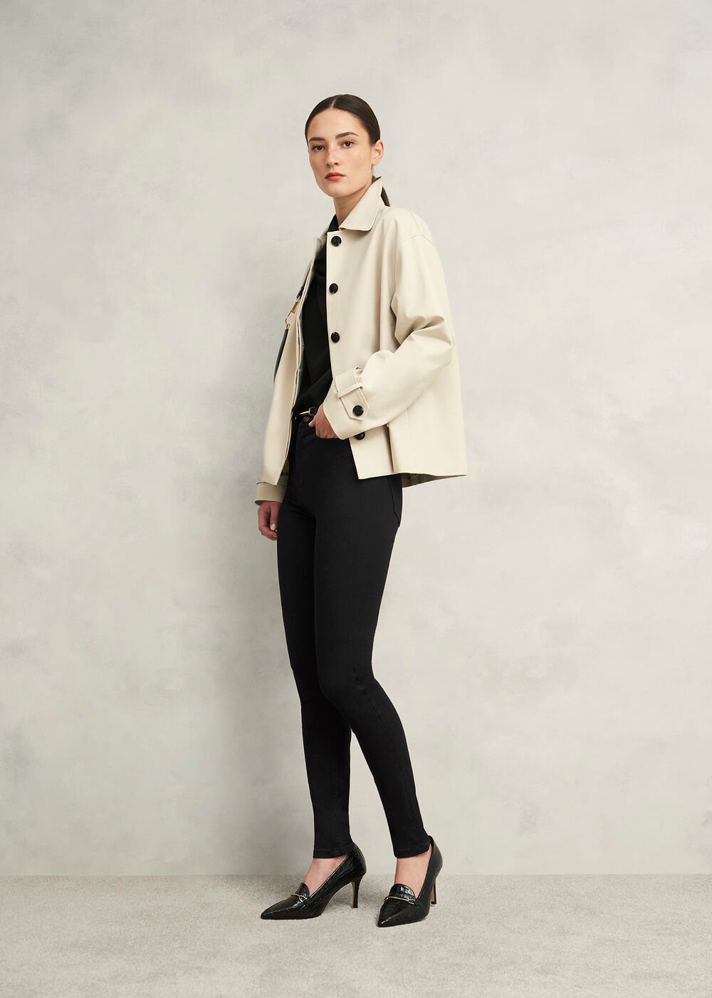 Gia Sculpting Jeans, Black, hi-res