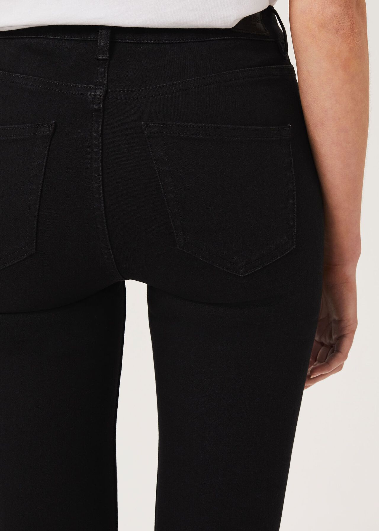 Gia Sculpting Jean With Stretch | Hobbs