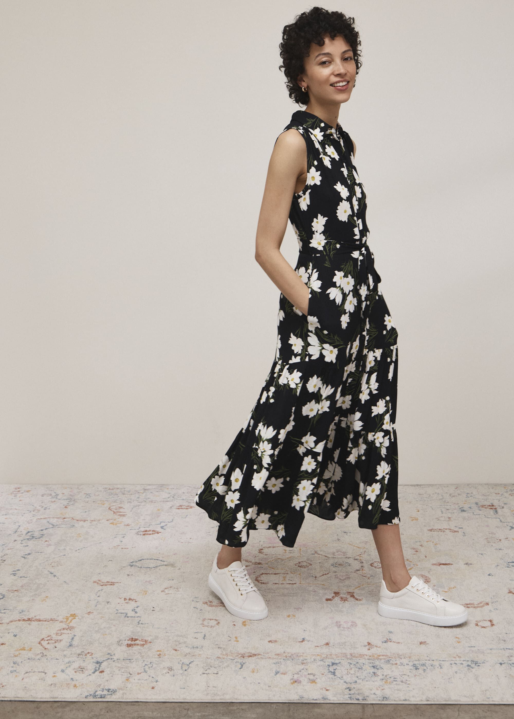 【Hobbs London】UK発 Thea フローラル 花 ネイビー タイ ドレス Navy Floral Thea Midi Dress | Hobbs UK |