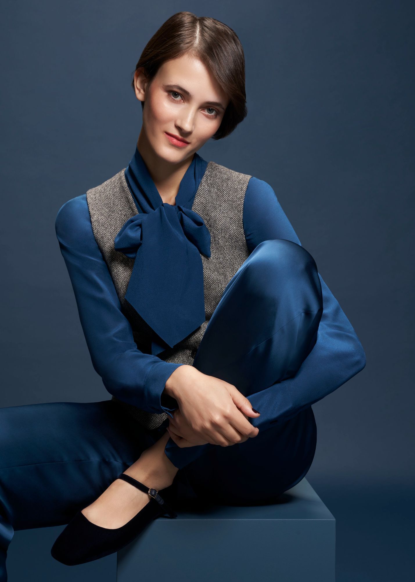 Elle Waistcoat Outfit