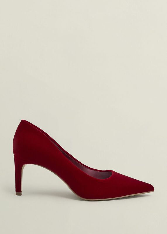 Leila Velvet Pumps