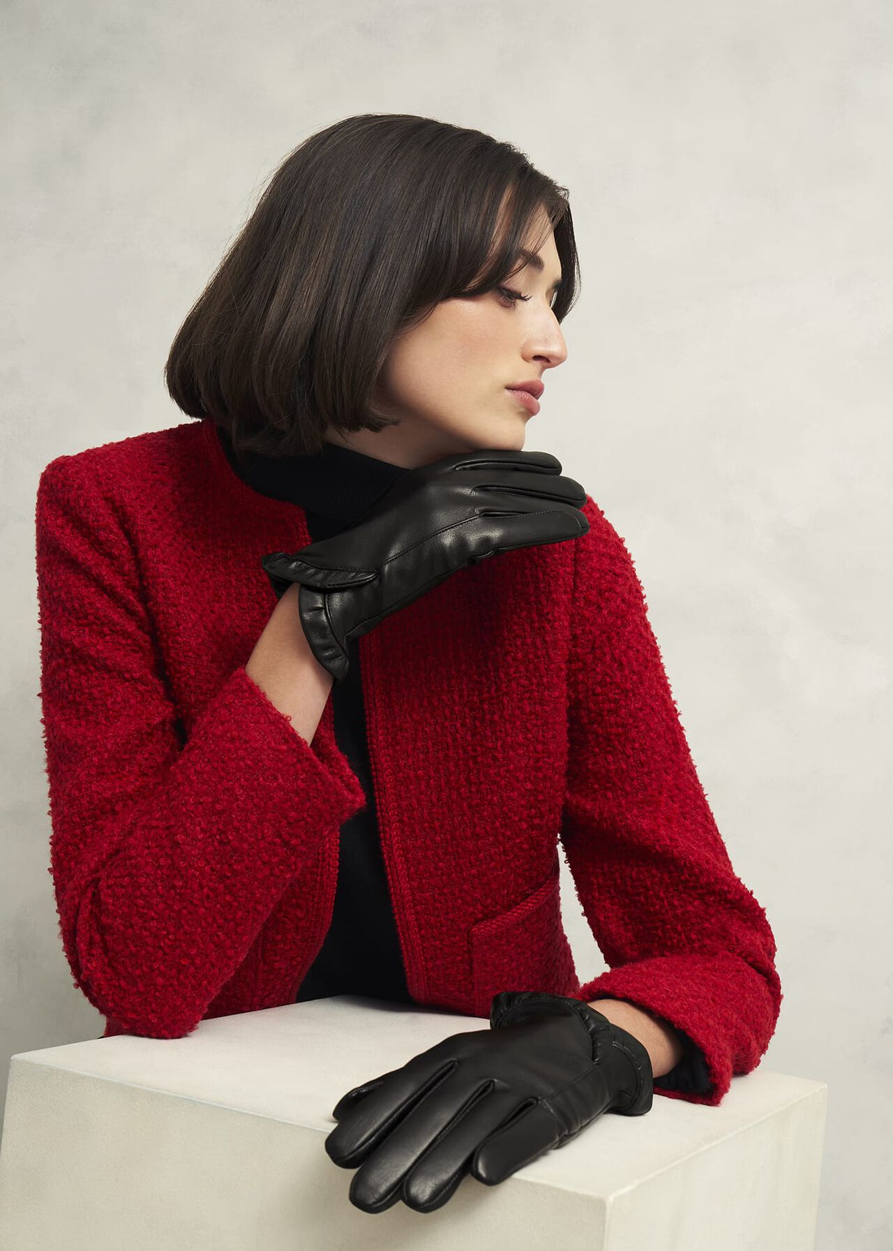 Edeline Leather Ruffle Gloves, Black, hi-res