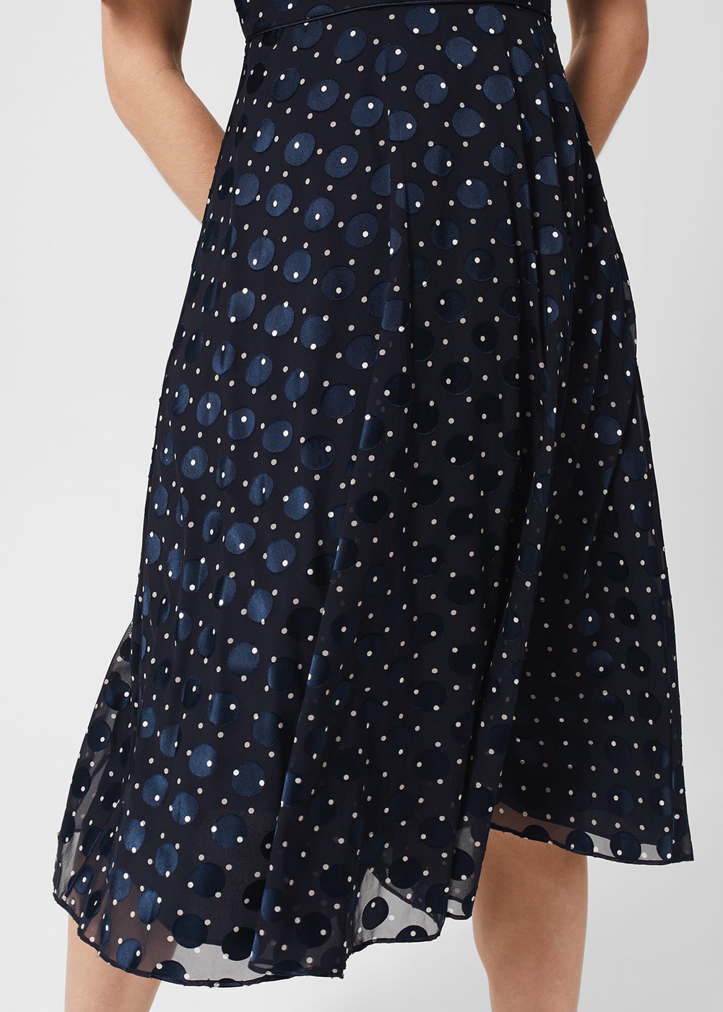 【Hobbs London】CEIRA スポット フィット アンド フレア ドレス Petite Ceira Spot Dress | Hobbs US |