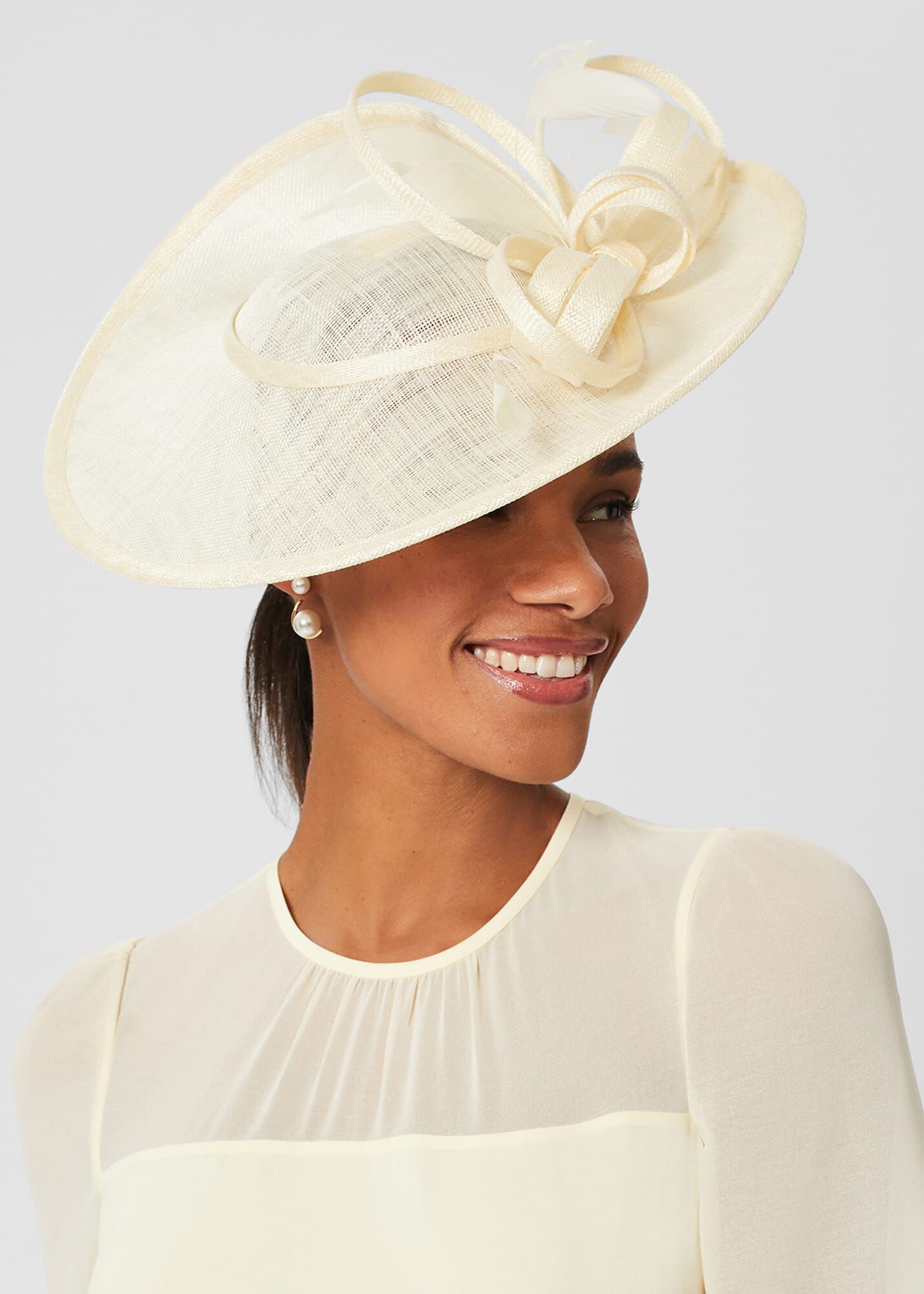Pale top yellow hat