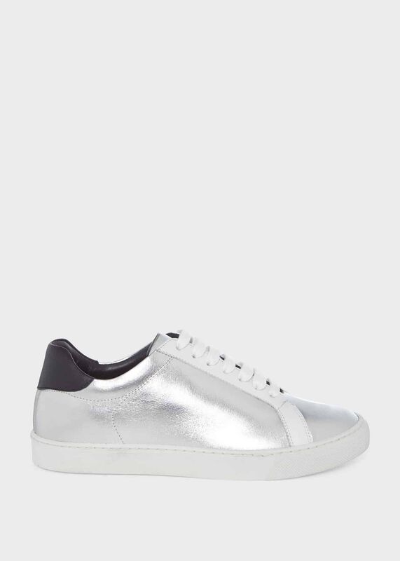Arwen Trainer