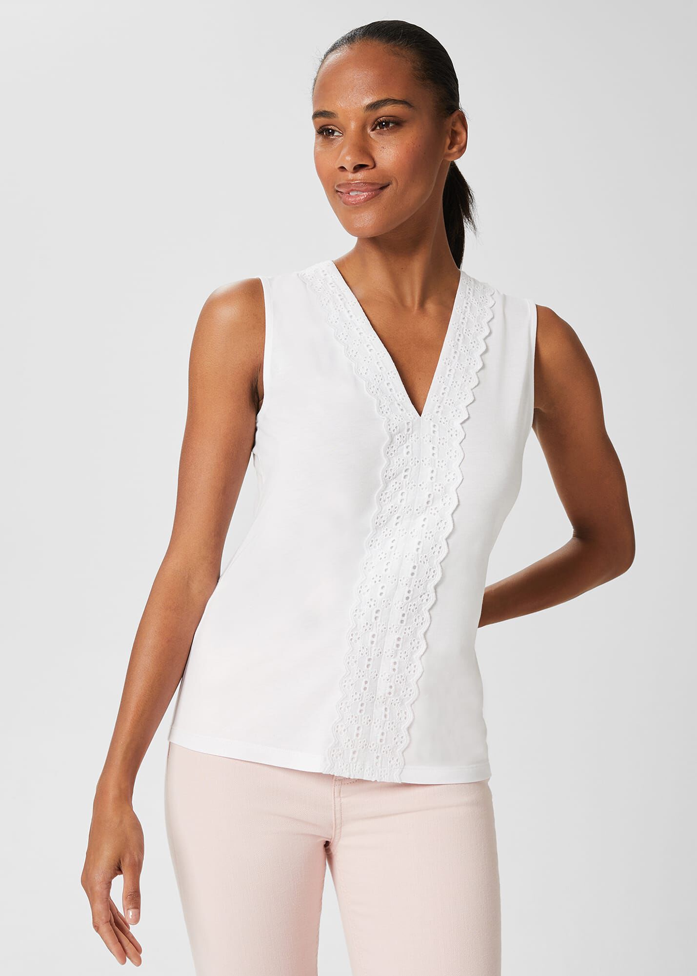 Larna Broderie Top