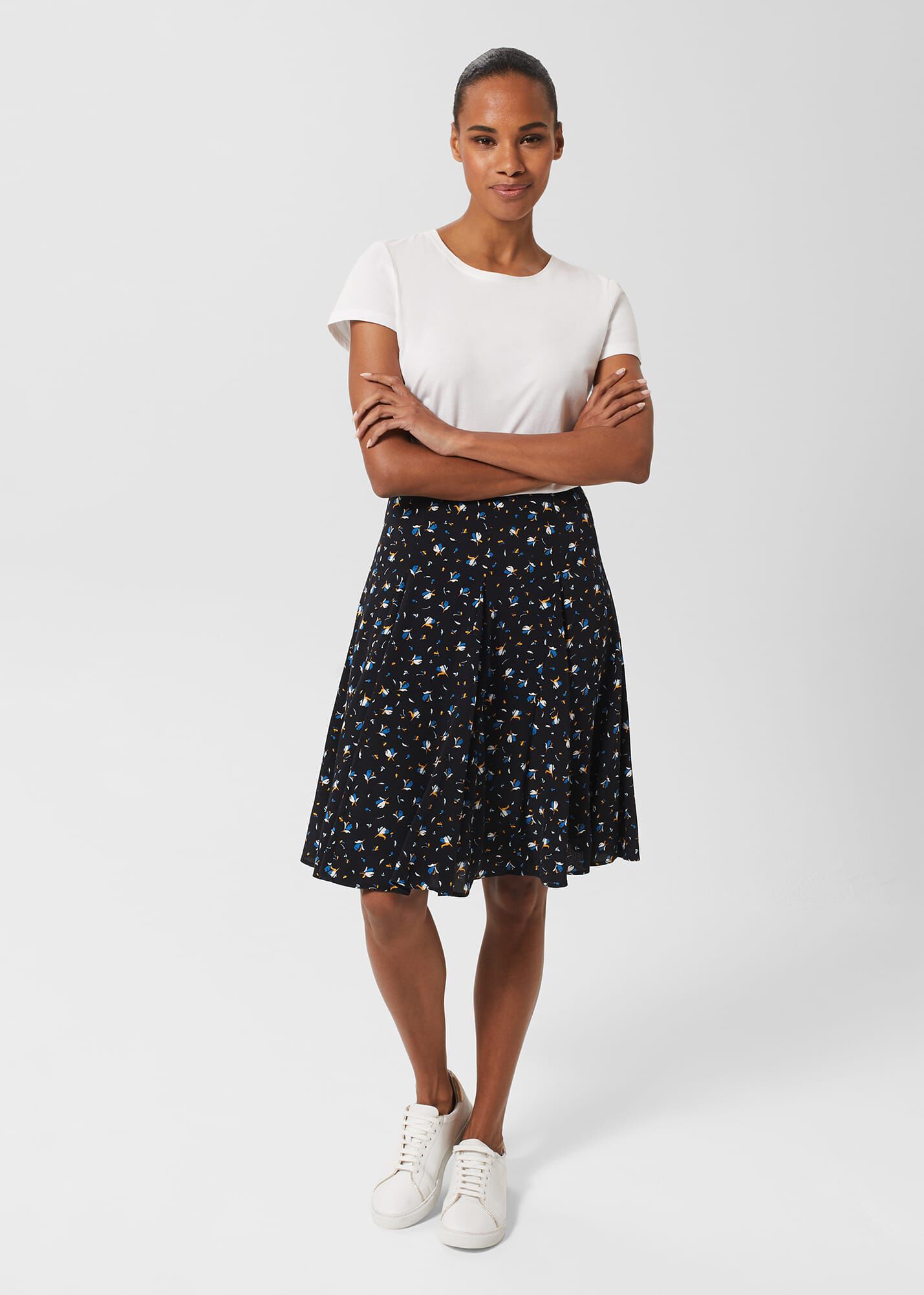 Anyone seen any knee length summer skirts this year Mumsnet