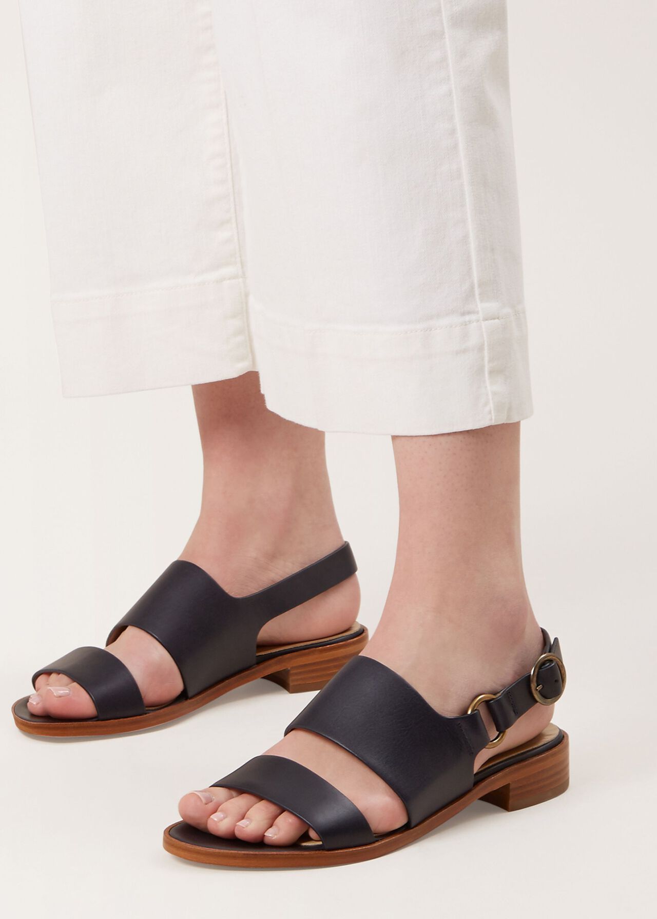 Paige Sandal Hobbs