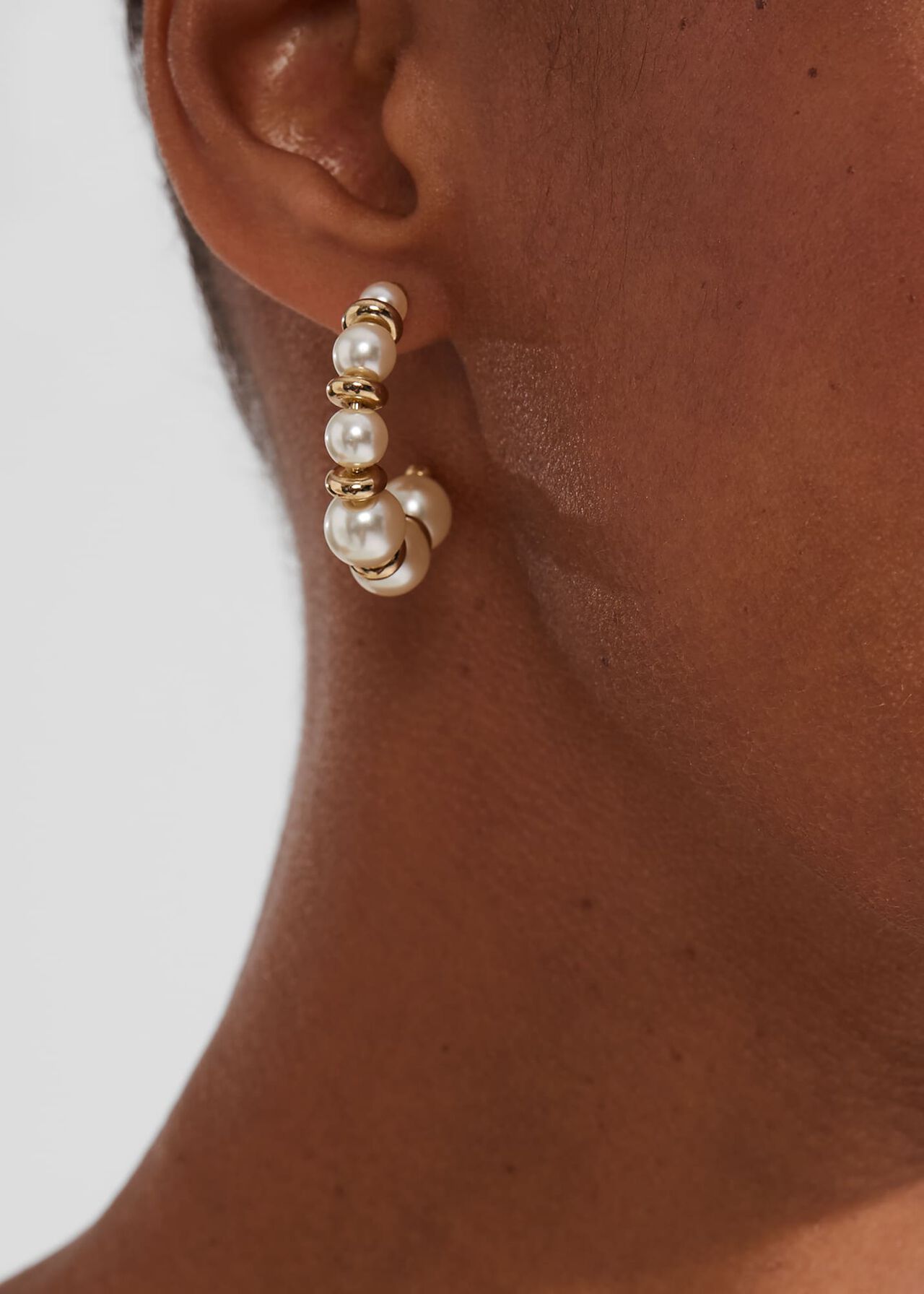 Sandra Hoop Earrings, Gold, hi-res