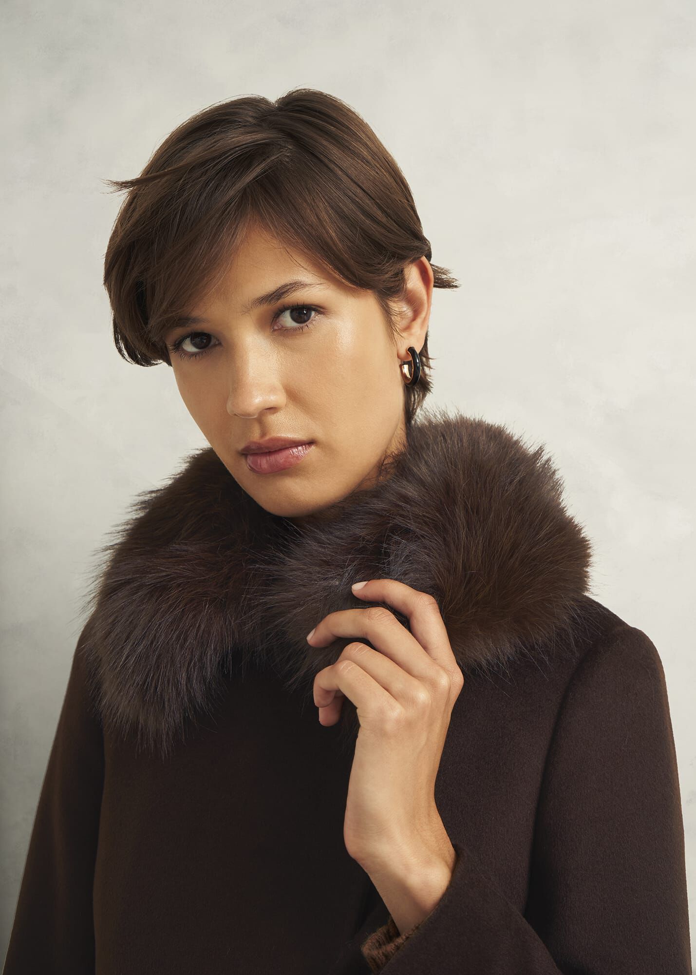 Hobbs fur collar outlet