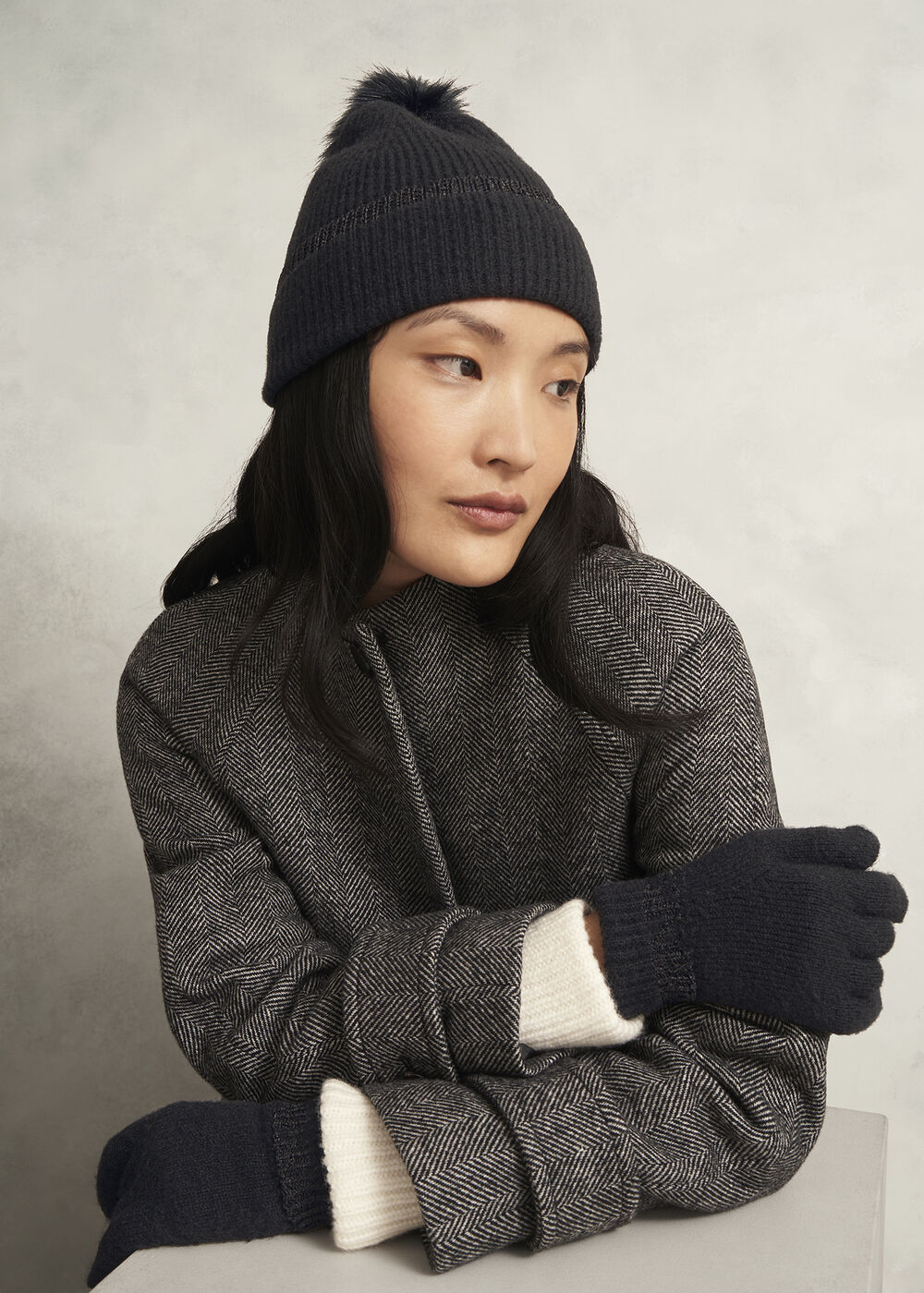 Carys Knit Gloves, Black, hi-res