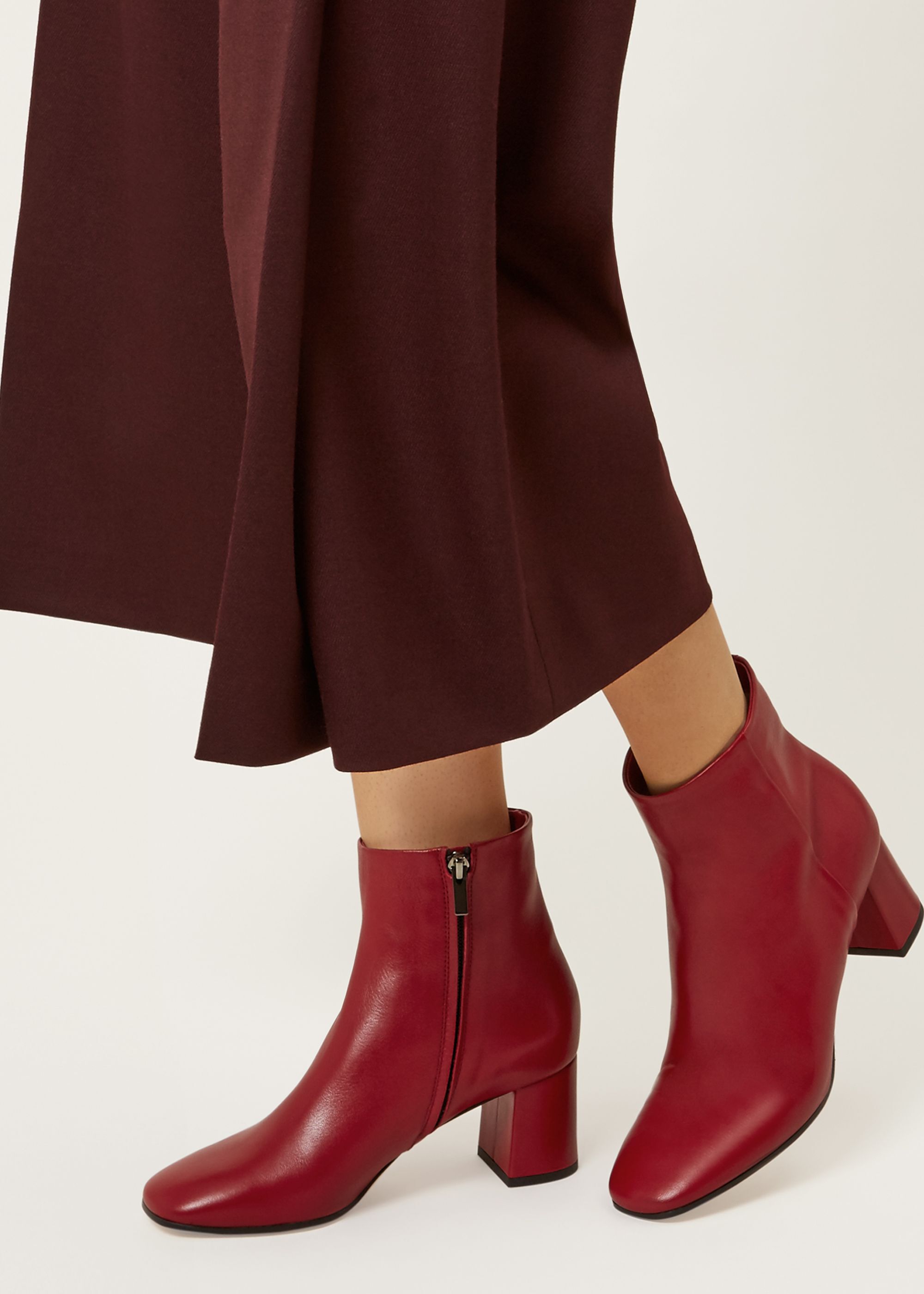 boots hobbs