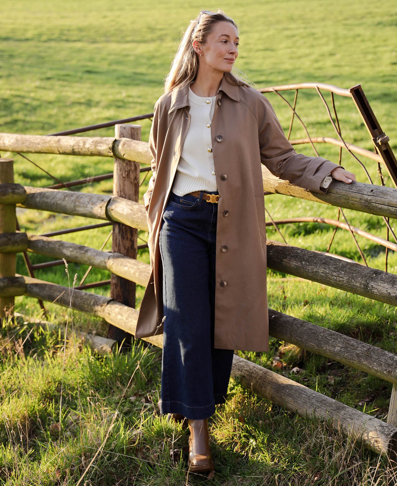 @josieldn and @sophiarosemary wearing the Lucy trench coat.