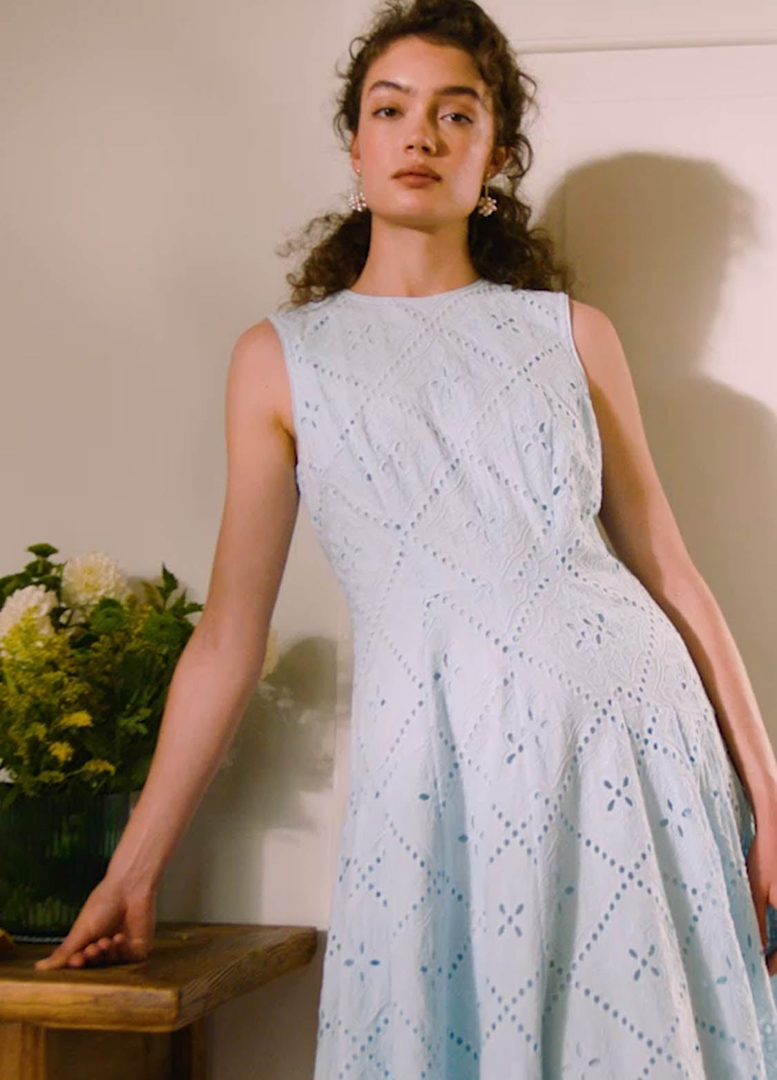 What to wear to a summer wedding 2026 | Hobbs UK |
