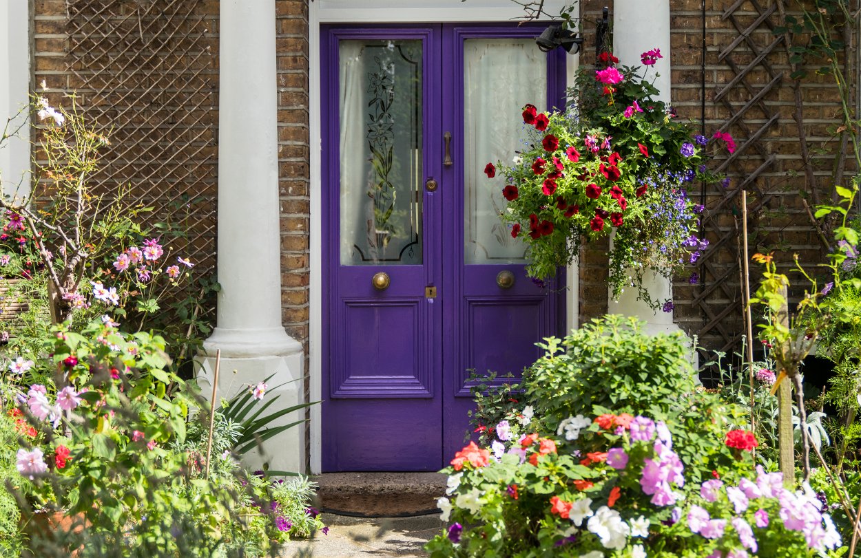 A purple fromt door at Hobbs At home 
