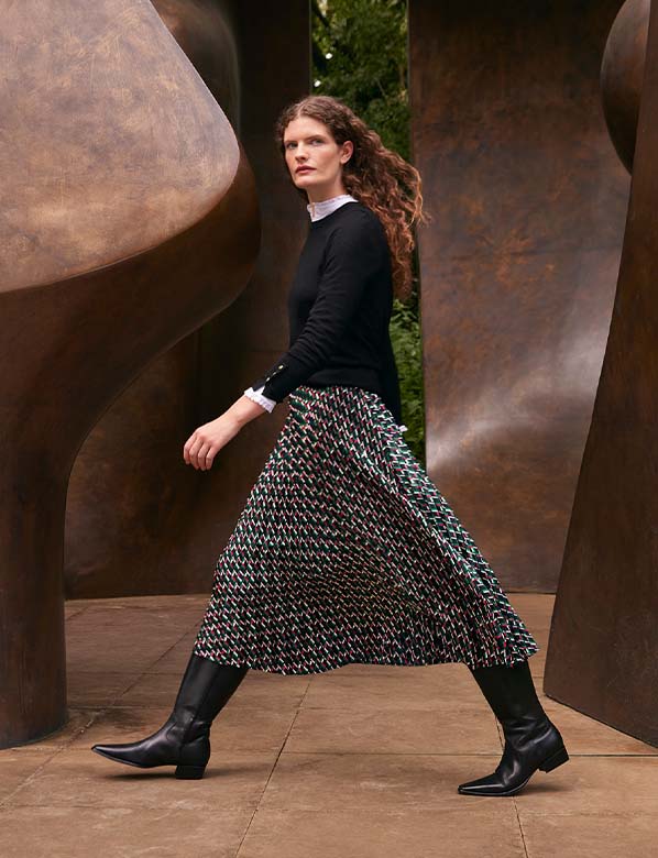 Hobbs New in Clothing