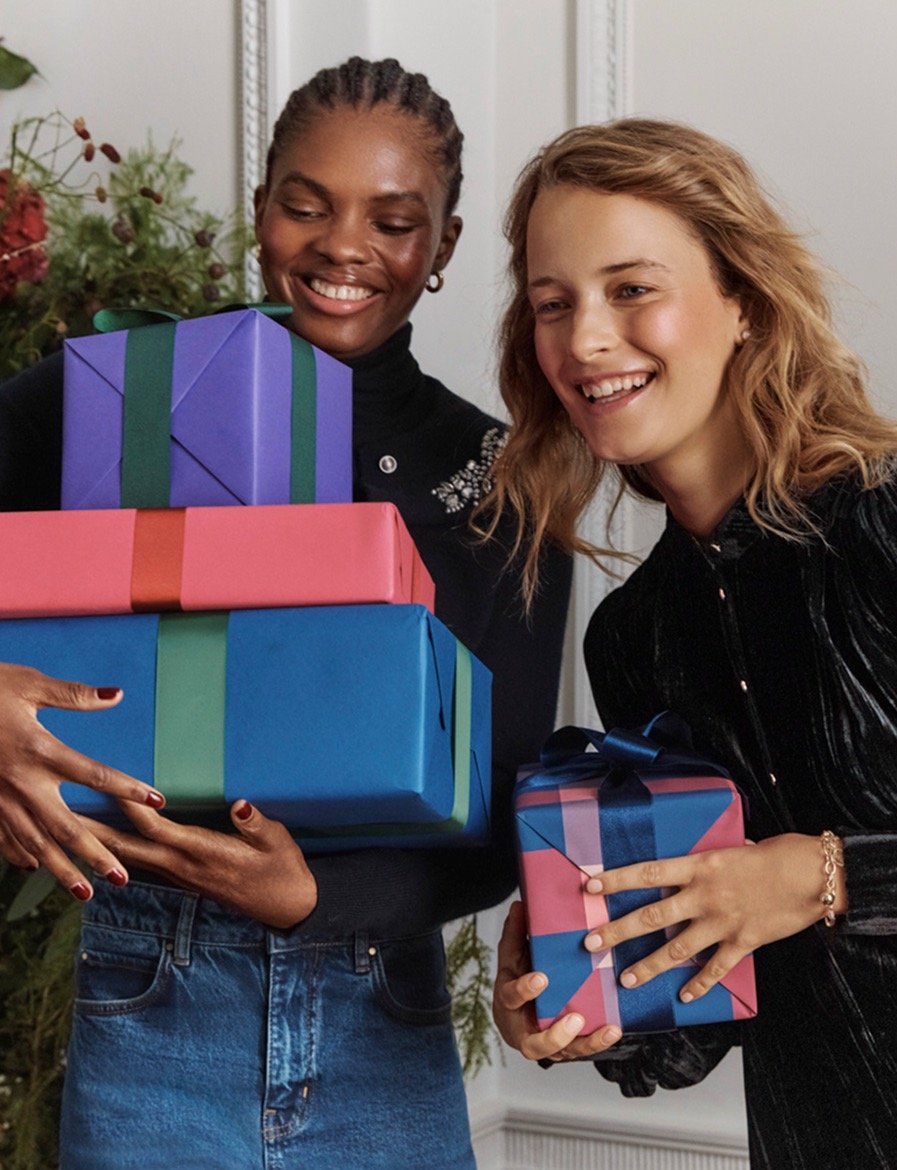 Hobbs Christmas Gifts